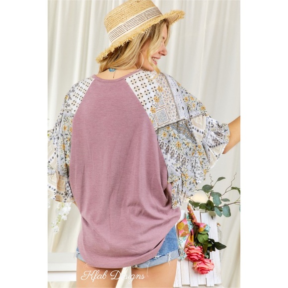 ❤️LAST 2! V Neck Scarf Print Flutter Bell Sleeve Top! - Picture 5 of 5